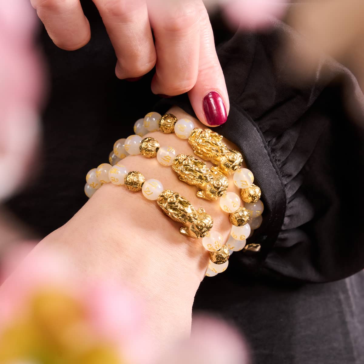 Pixiu Feng Shui Bracelet | GOLD Element | White Agate x 18k Gold